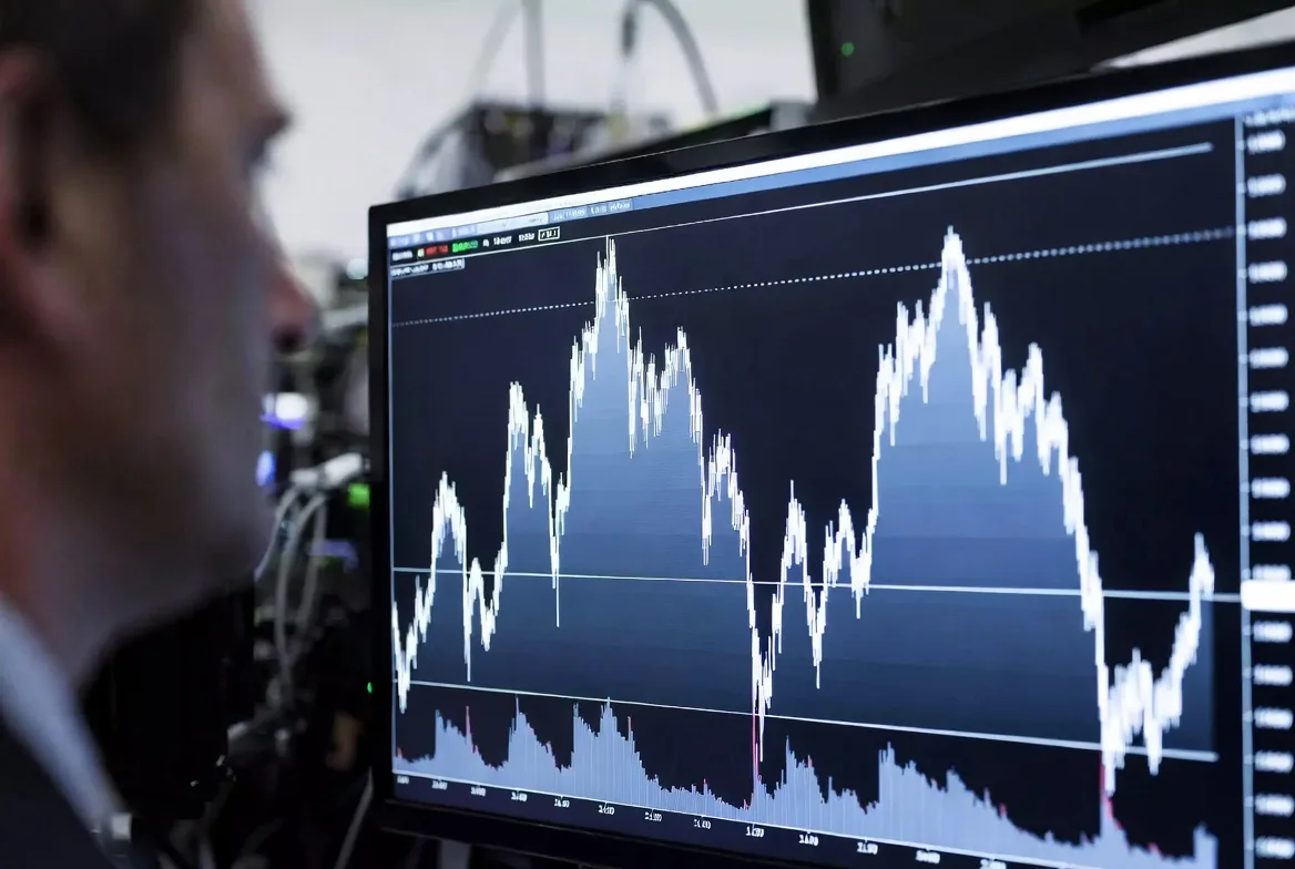 highly volatile crypto price chart with sharp fluctuations
