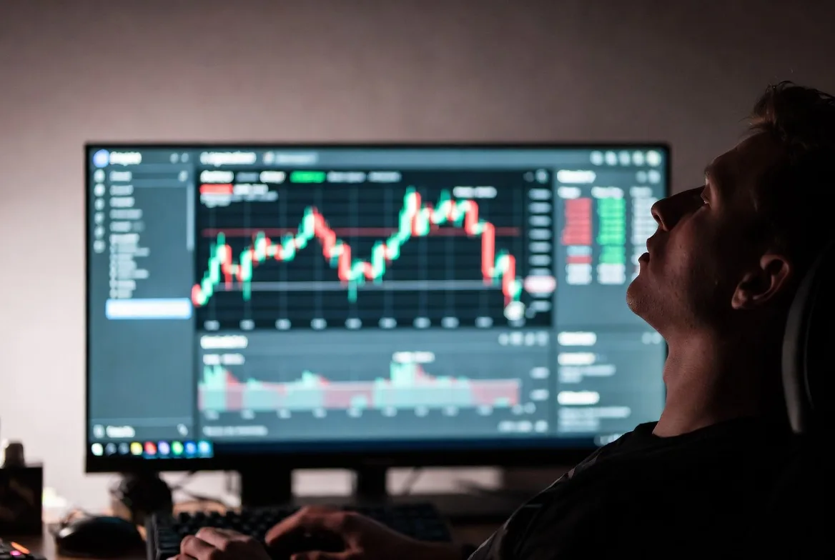 trader reacting to crypto chat hype and price movement