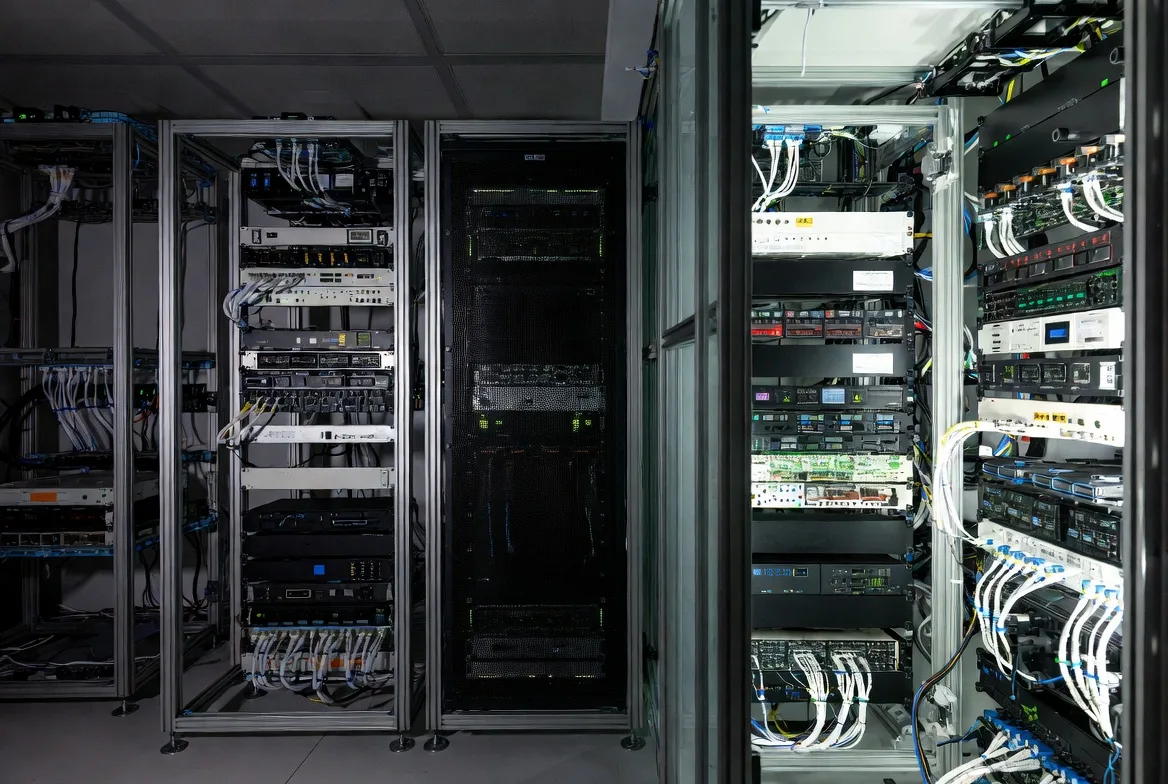 Different bridge models with varying trust assumptions